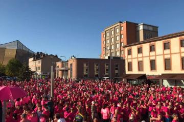 Vous étiez près de 2000 ce matin pour la course/marche d’octobre rose à Albi...! Merci a chacune et chacun pour votre participation et votre implication... Et merci à tous les bénévoles et organisateurs d’avoir rendu possible cette belle et conviviale manifestation!!