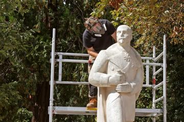 Restauration de la statue du colonel Teyssier