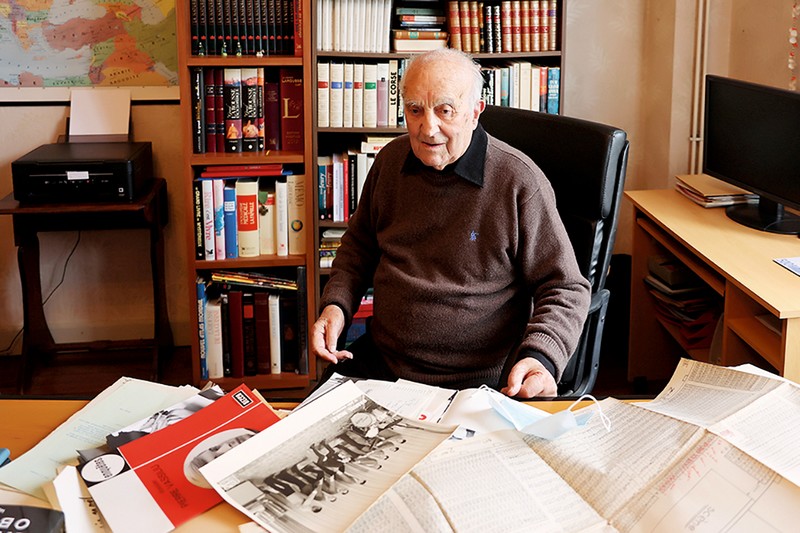 Alex Barde, centenaire et créateur du club des supporters du SCA