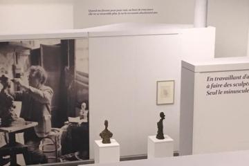 Beaucoup de monde au Musée Toulouse-Lautrec aujourd’hui Pour (re)découvrir notre artiste albigeois, bien sûr, mais également pour Giacometti; pour flâner dans les jardins....et même pour un mini concert improvisé par de jeunes artistes en herbe grâce au piano mis à disposition de...tous ceux qui ont envie de s’en servir....!!!