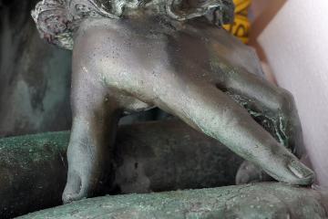 Dépose de la statue Lapérouse