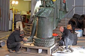 Statue Lapérouse - Remise sur socle